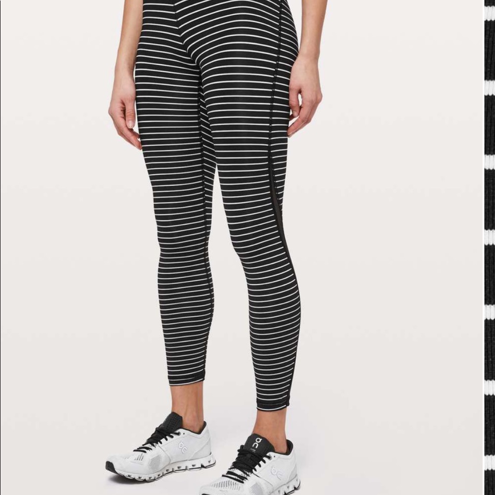 Lululemon Striped Train Times 25”